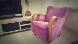 Vintage roze paarse stoel